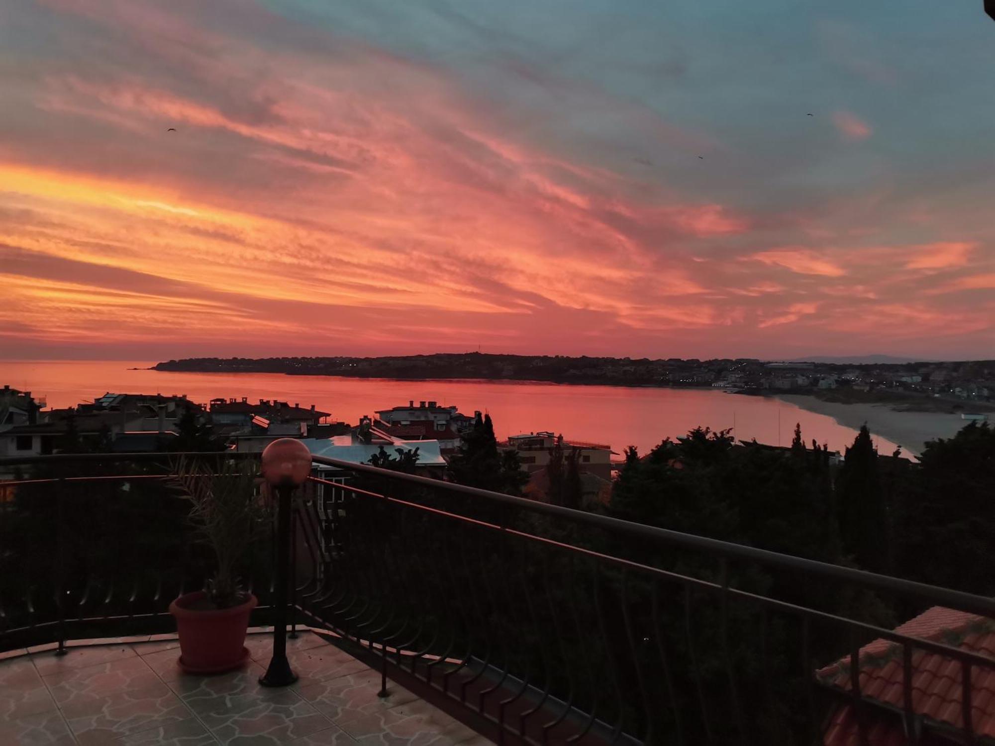 Villa Vesela Sozopol Bagian luar foto